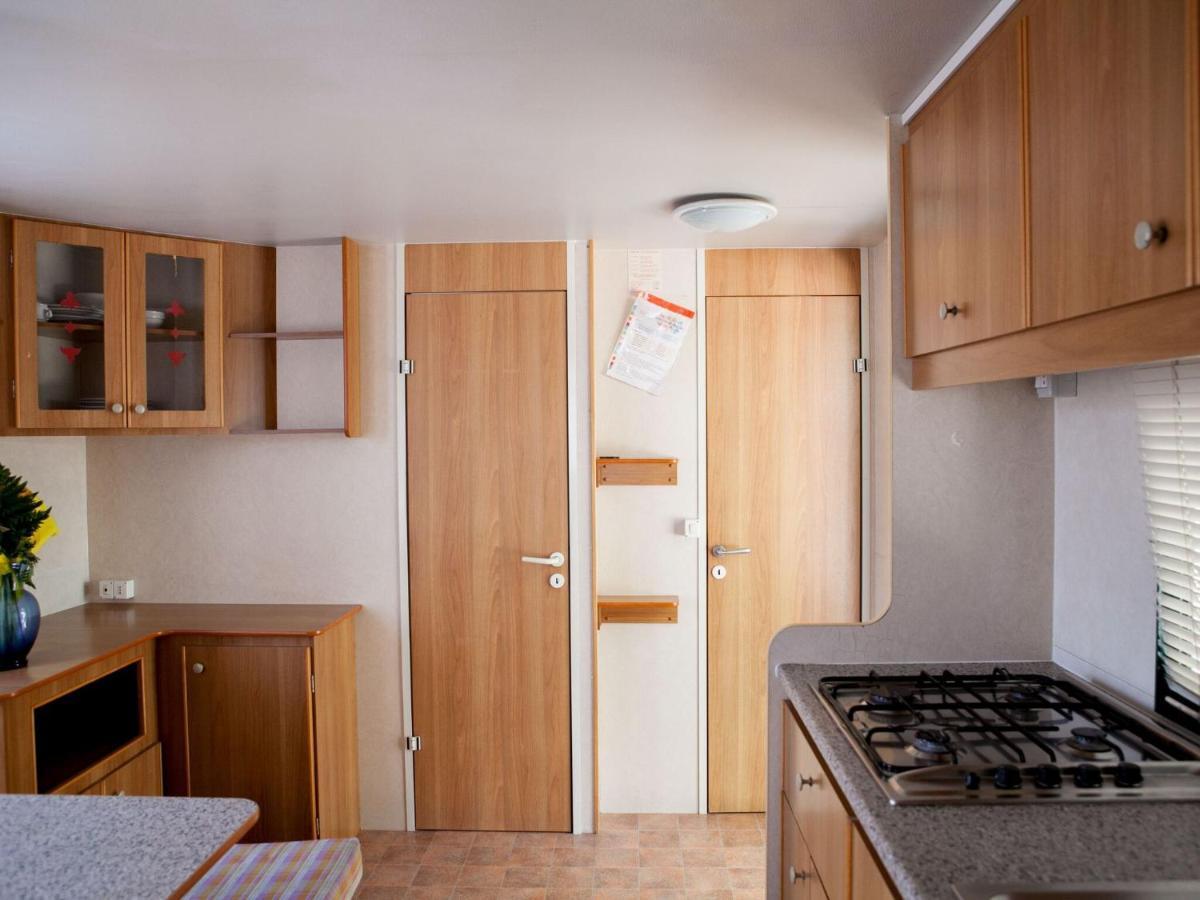 Mobile Home In Cavallino-Treporti With Terrace ภายนอก รูปภาพ