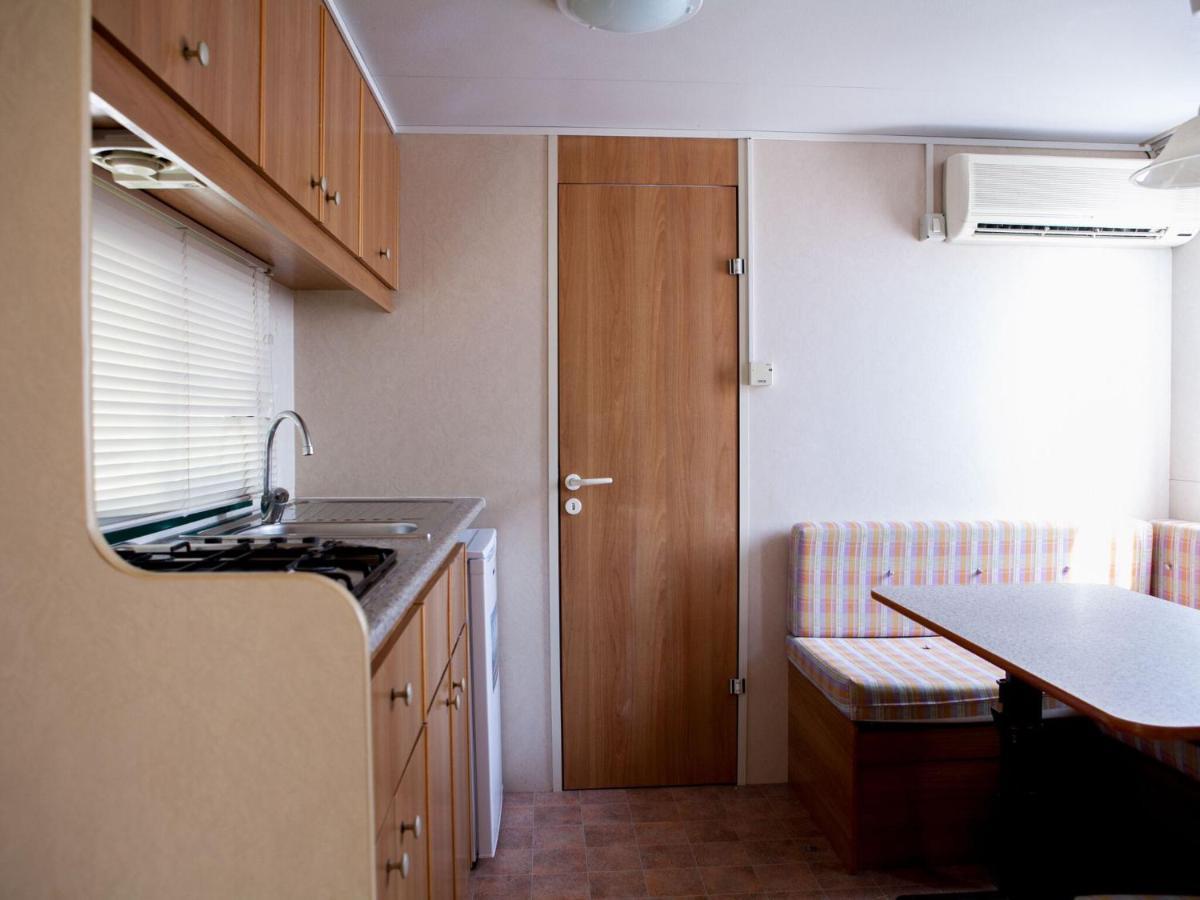 Mobile Home In Cavallino-Treporti With Terrace ภายนอก รูปภาพ